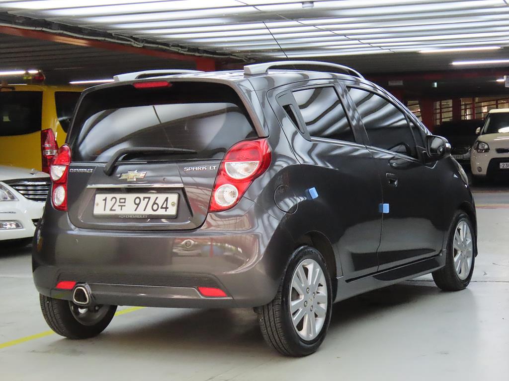 Chevrolet Spark - Vista 4