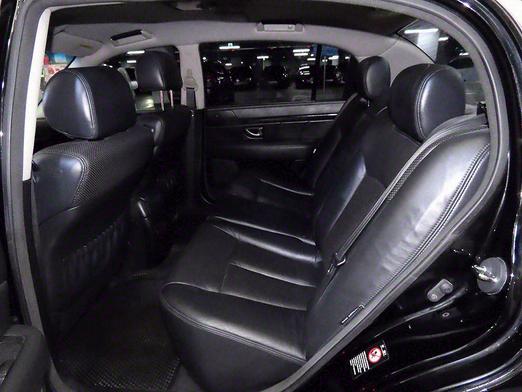 KIA Opirus - Vista 7