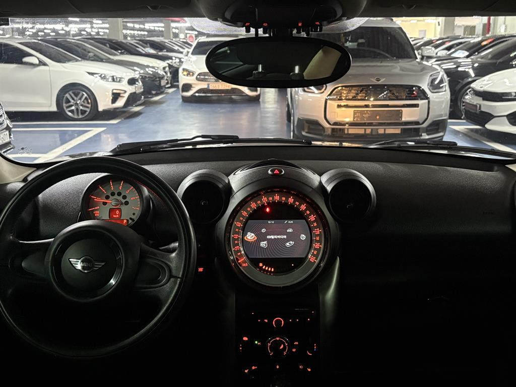 Mini Countryman - Vista 11