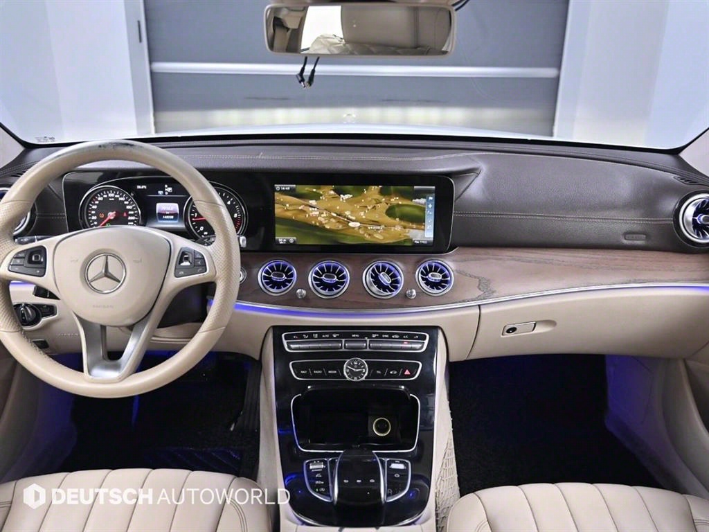 Mercedes Benz E class - Vista 7