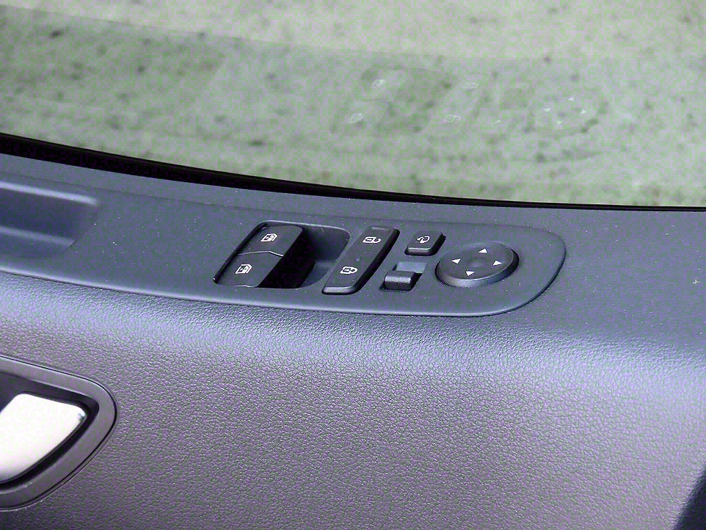 HYUNDAI Staria - Vista 12