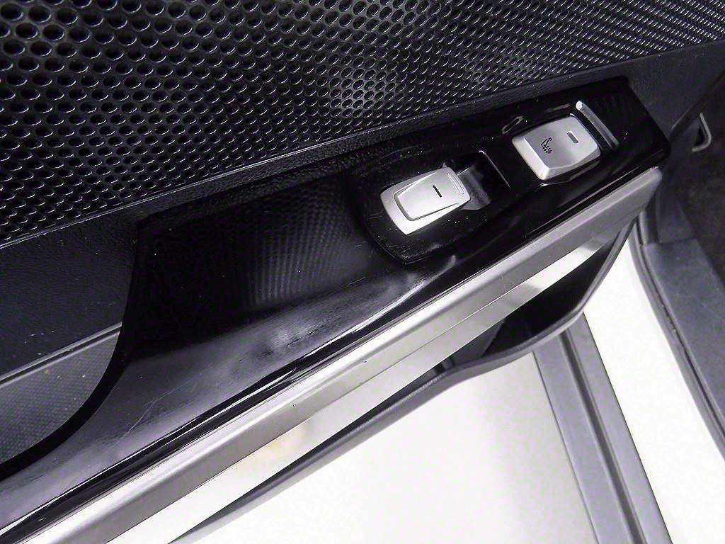 Ssangyong Tivoli - Vista 9