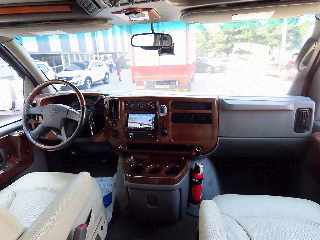 Chevrolet Express van - Vista 8