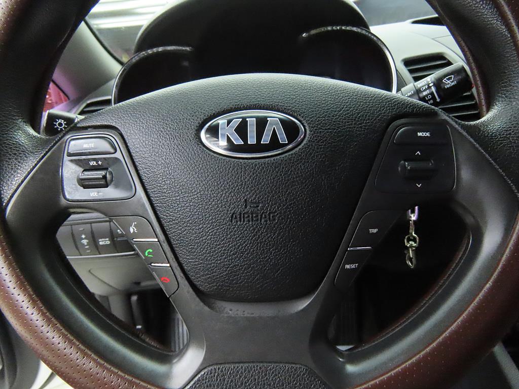 KIA K3 - Vista 9