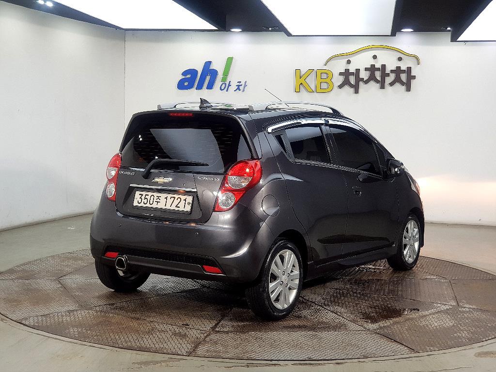 Chevrolet Spark - Vista 4