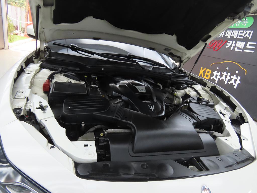 Maserati Ghibli 2015 Blanco - Importación desde Corea - HF Imports Iquique - Foto 19