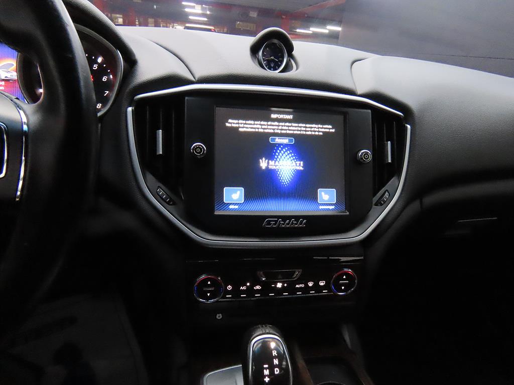 Maserati Ghibli - Vista 10