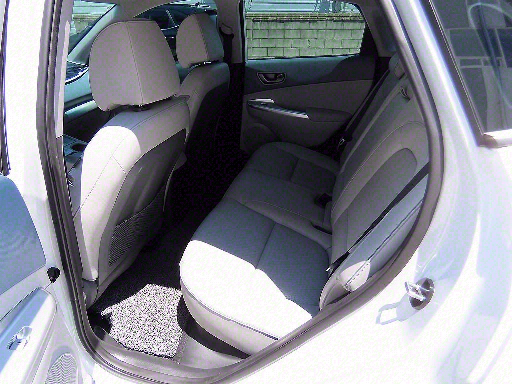 HYUNDAI Kona - Vista 6