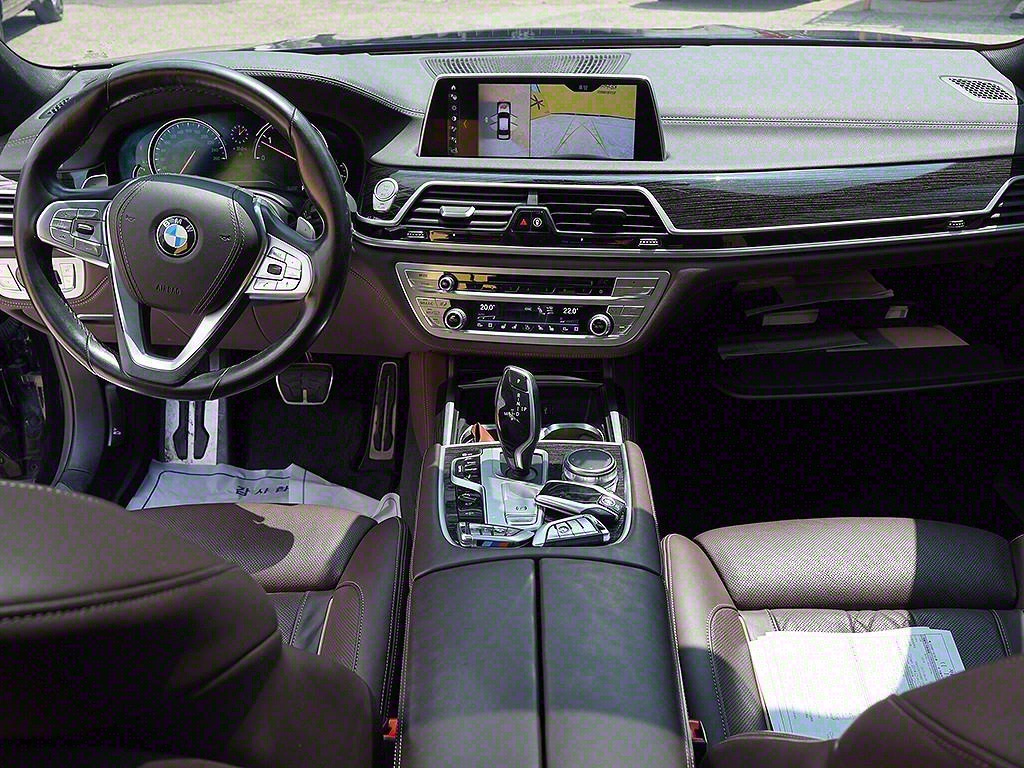 BMW 7 Series - Vista 9