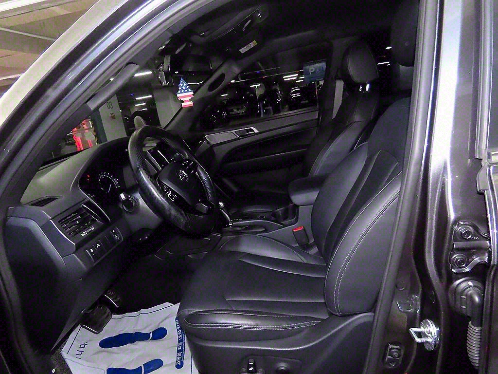 Ssangyong Rexton - Vista 6