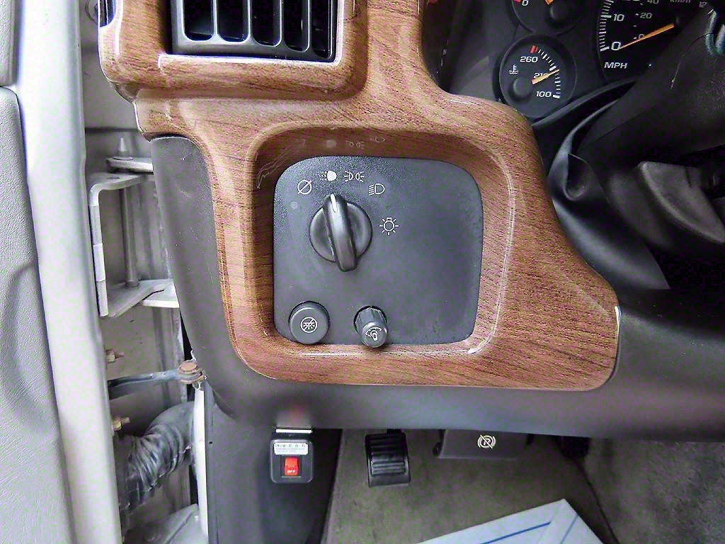 Chevrolet Express van 2006 Plateado - Importación desde Corea - HF Imports Iquique - Foto 13