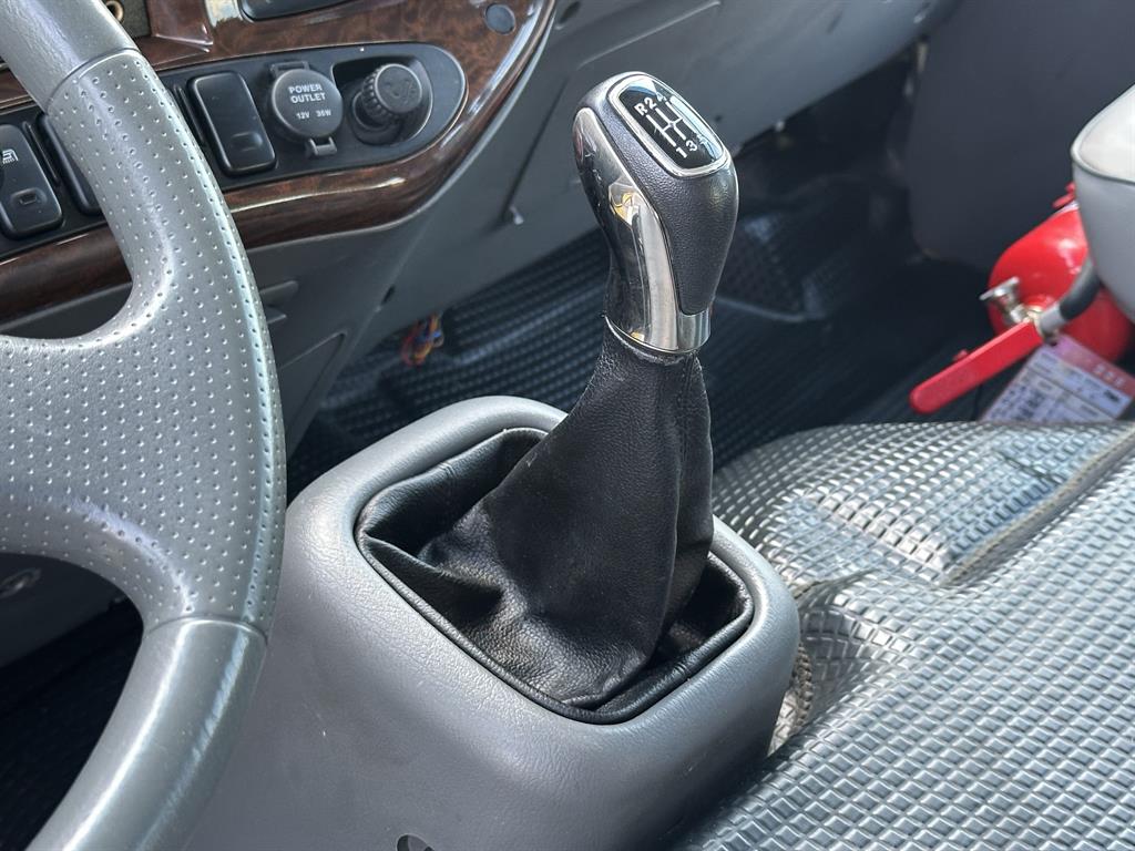 medium and large bus Hyundai bus 2016 Amarillo - Importación desde Corea - HF Imports Iquique - Foto 17