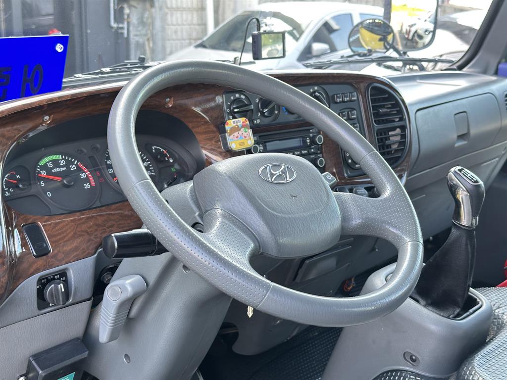 medium and large bus Hyundai bus 2016 Amarillo - Importación desde Corea - HF Imports Iquique - Foto 14