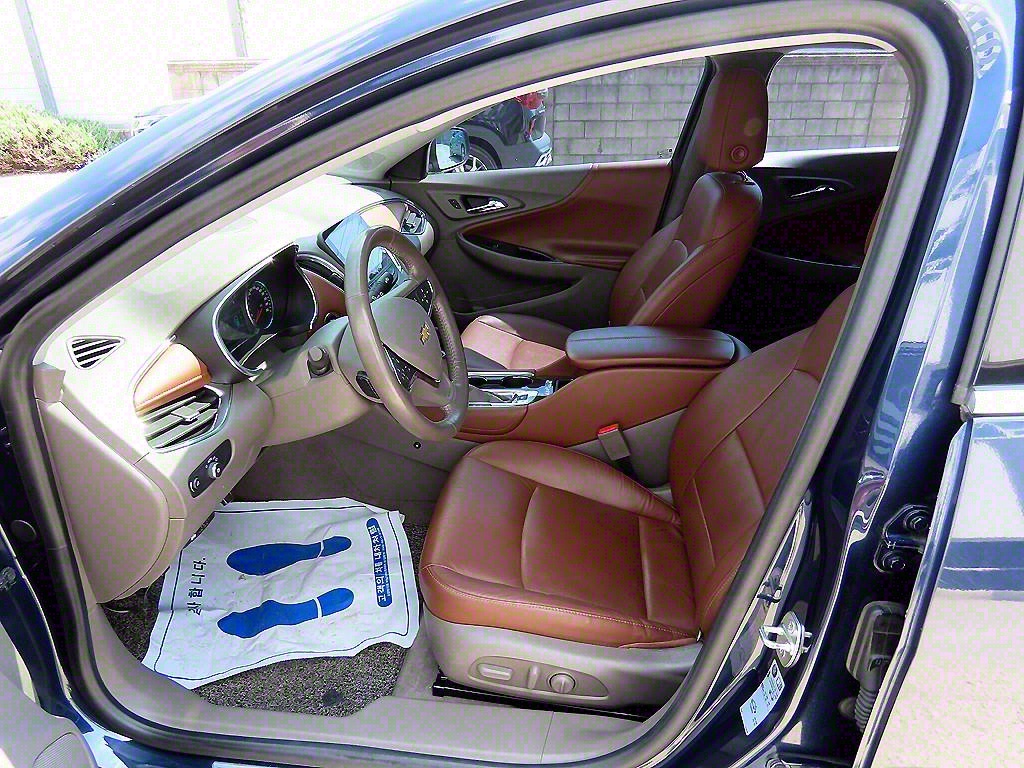 Chevrolet Malibu - Vista 5