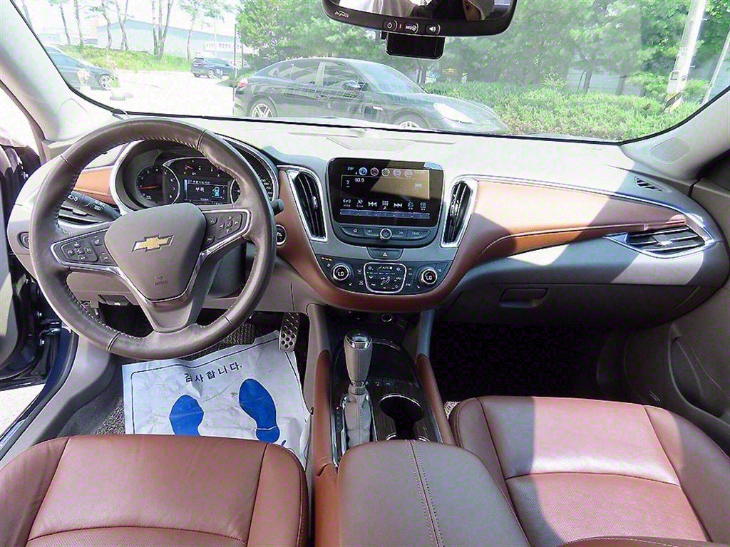 Chevrolet Malibu - Vista 7