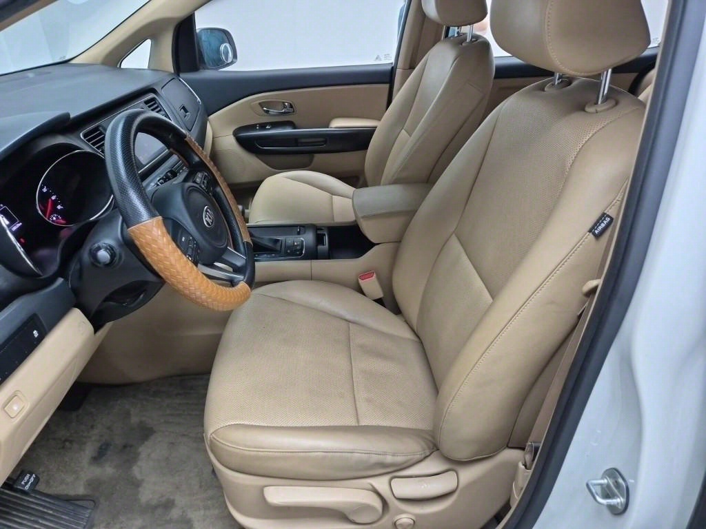 KIA Carnival 2017 Blanco - Importación desde Corea - HF Imports Iquique - Foto 14