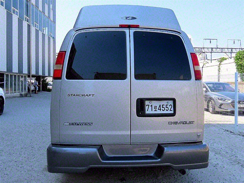 Chevrolet Express van - Vista 4