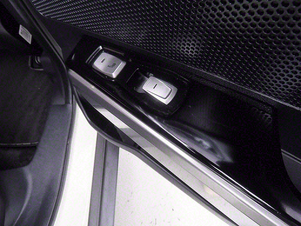 Ssangyong Tivoli - Vista 10