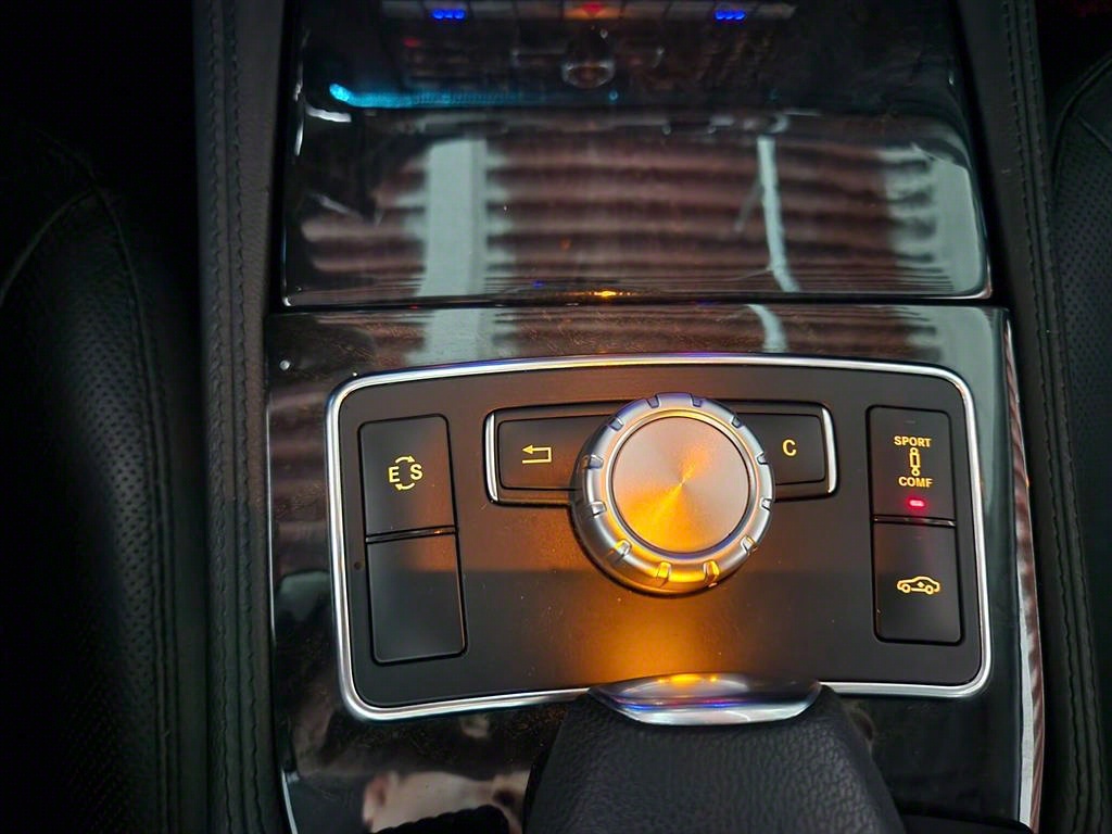 Mercedes Benz CLS Class - Vista 12