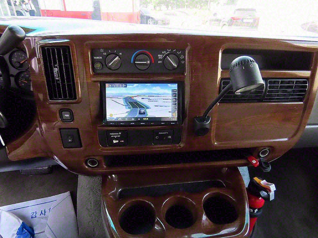 Chevrolet Express van 2006 Plateado - Importación desde Corea - HF Imports Iquique - Foto 14