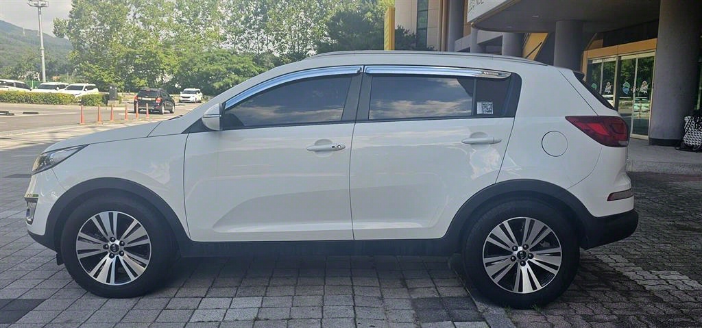 KIA Sportage - Vista 5