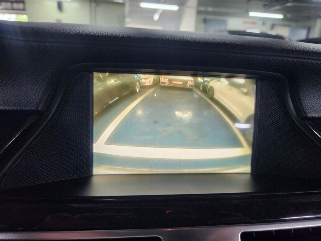 Mercedes Benz CLS Class - Vista 10