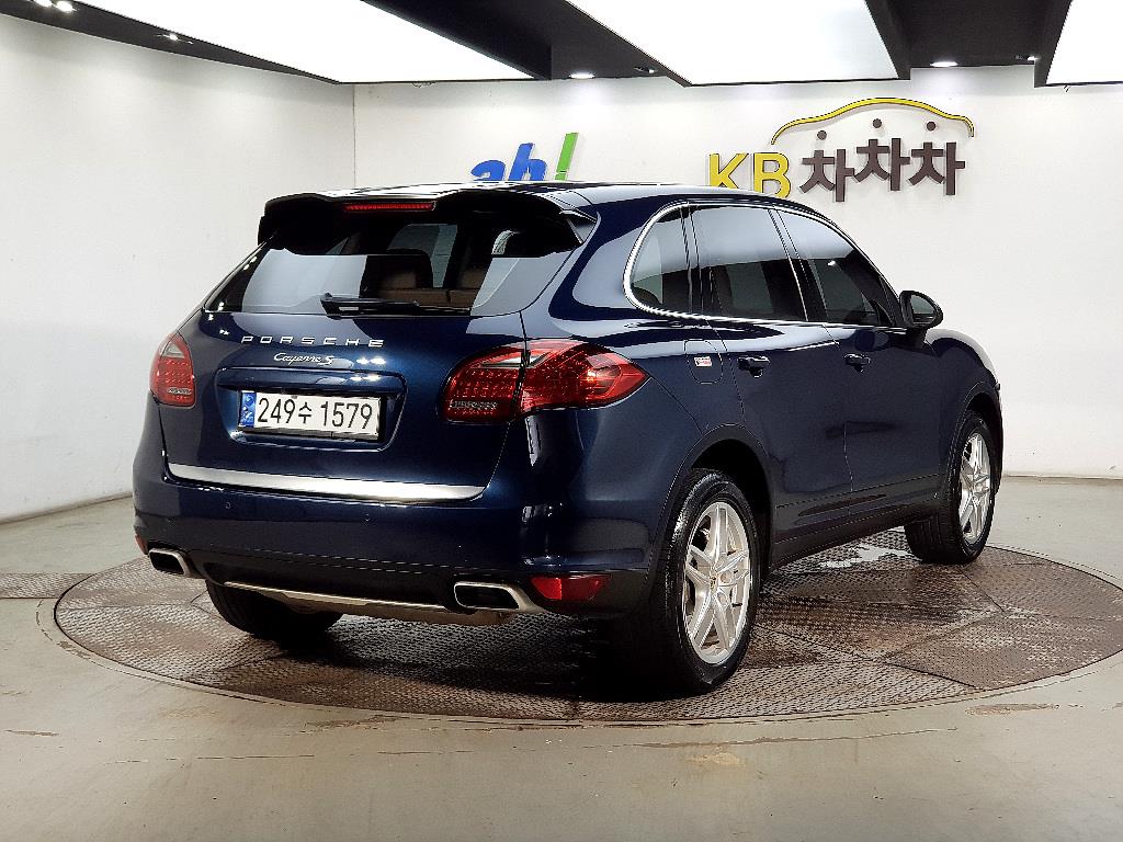 Porsche Cayenne - Vista 4