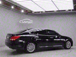 HYUNDAI Equus - Vista 8