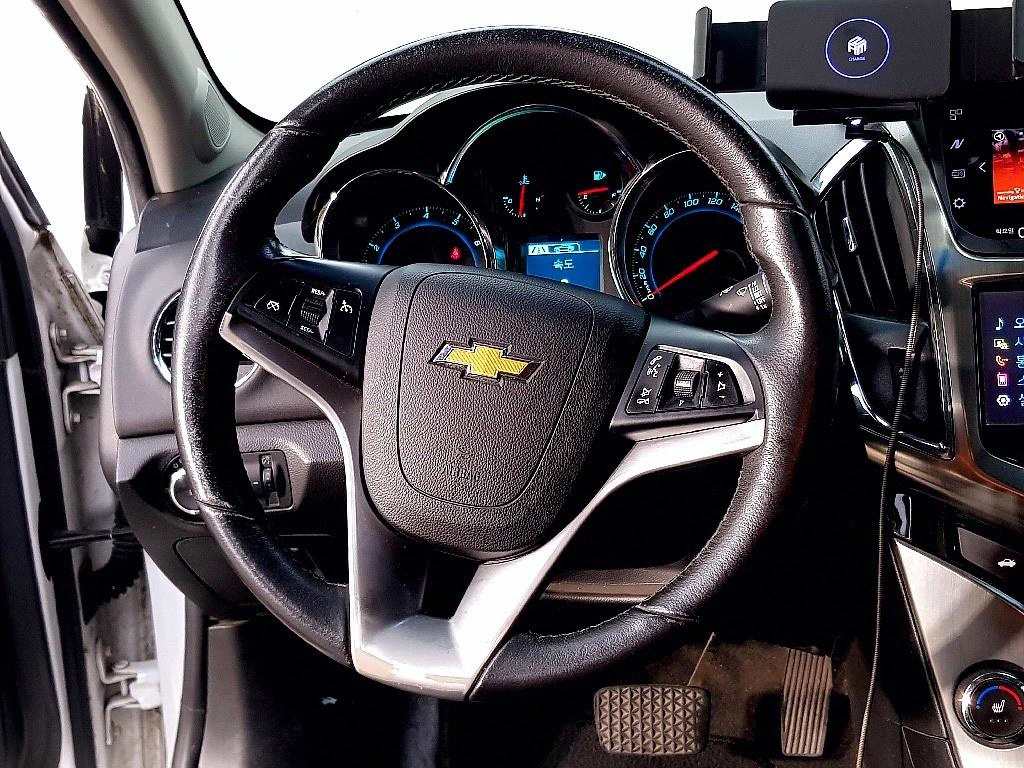 Chevrolet Cruise 2015 Blanco - Importación desde Corea - HF Imports Iquique - Foto 13