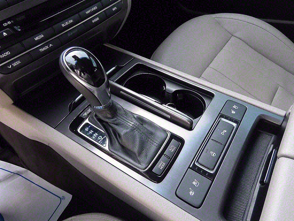 Genesis G80 - Vista 10