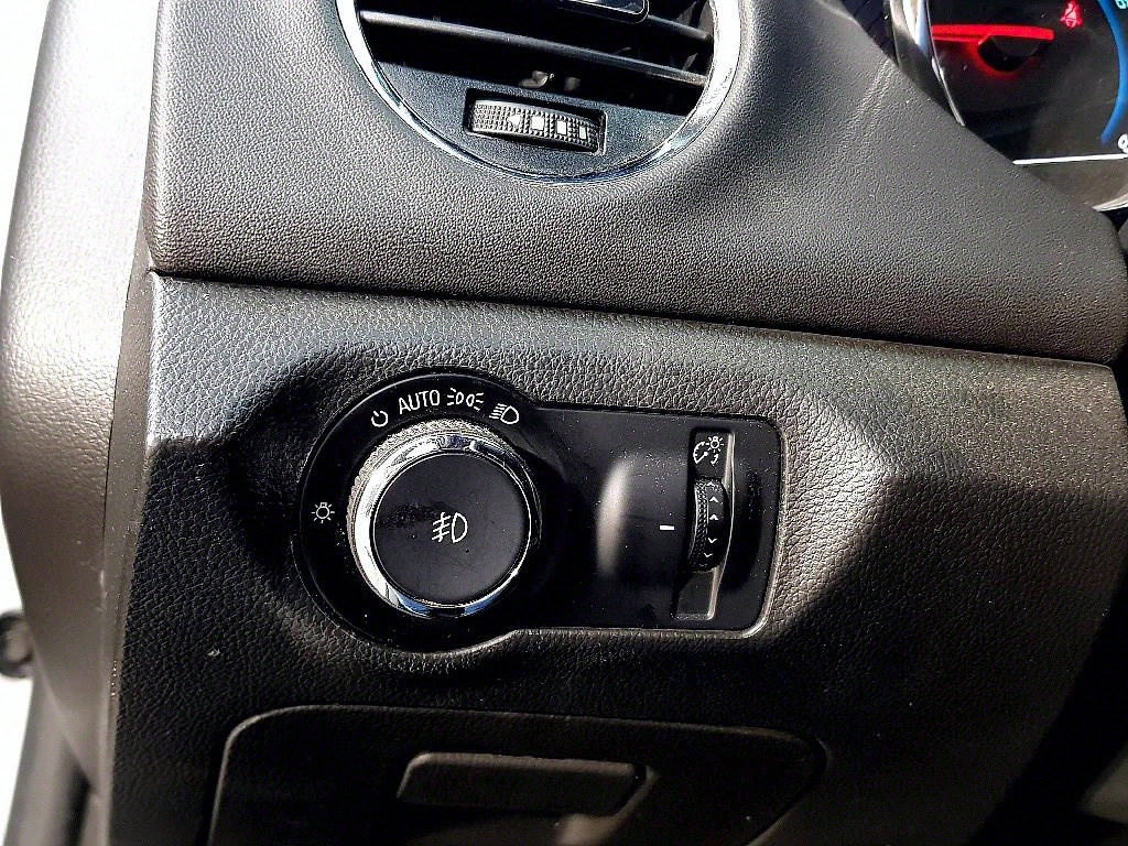 Chevrolet Cruise - Vista 12