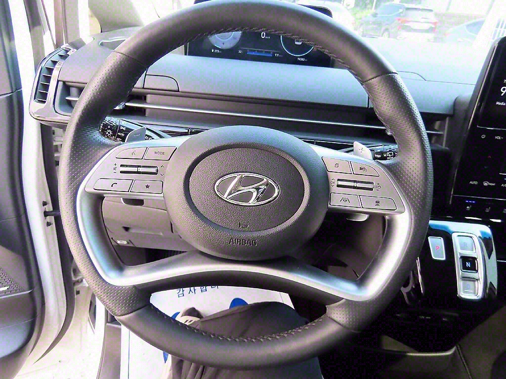 HYUNDAI Staria - Vista 9