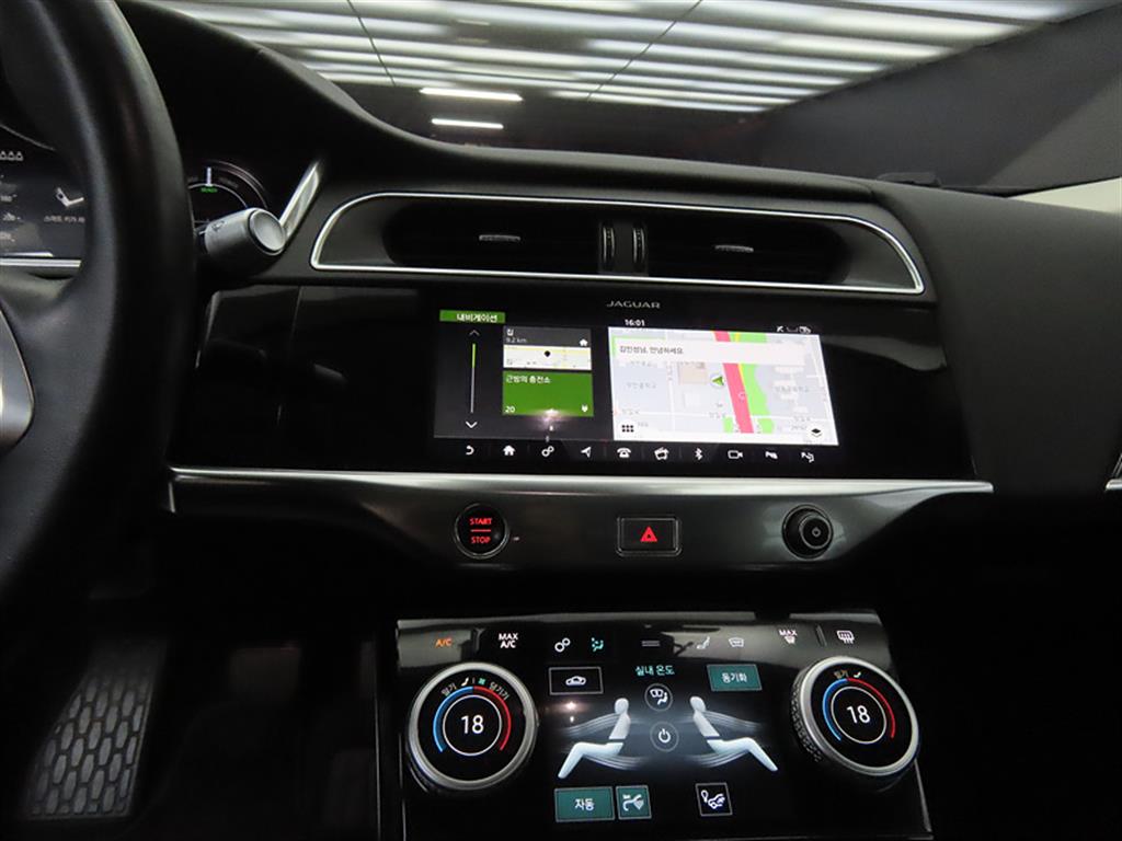 Jaguar I-PACE - Vista 10