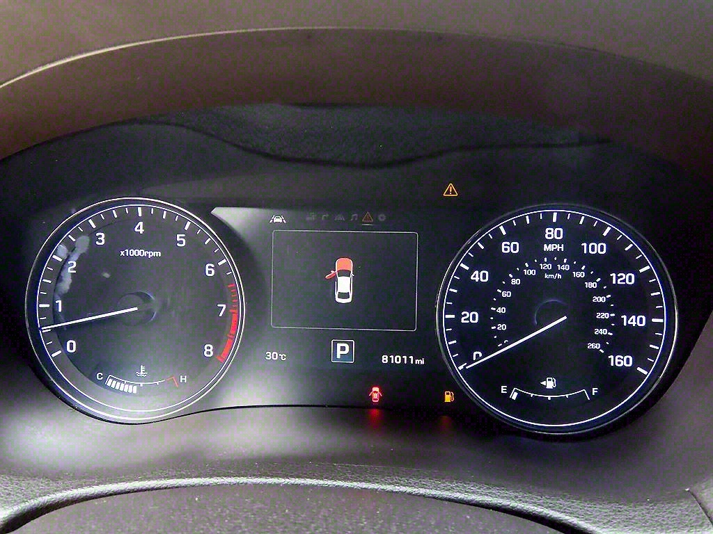 Genesis G80 - Vista 9