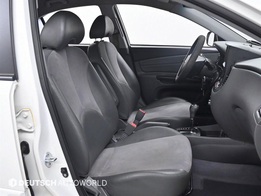 KIA Pride - Vista 10