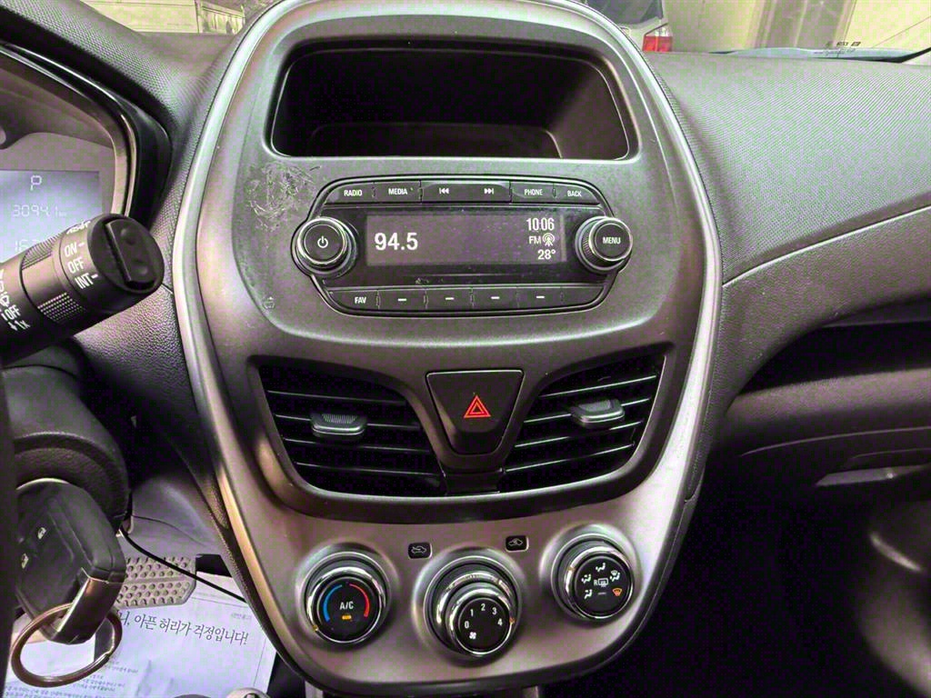 Chevrolet Spark 2017 Blanco - Importación desde Corea - HF Imports Iquique - Foto 13