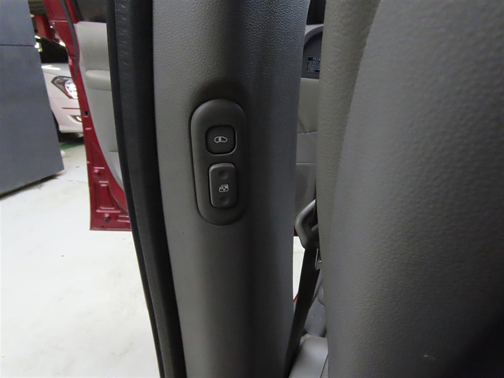 KIA Carnival - Vista 12