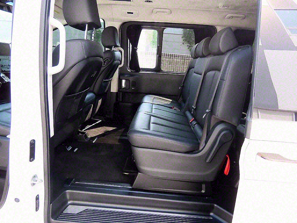 HYUNDAI Staria - Vista 6