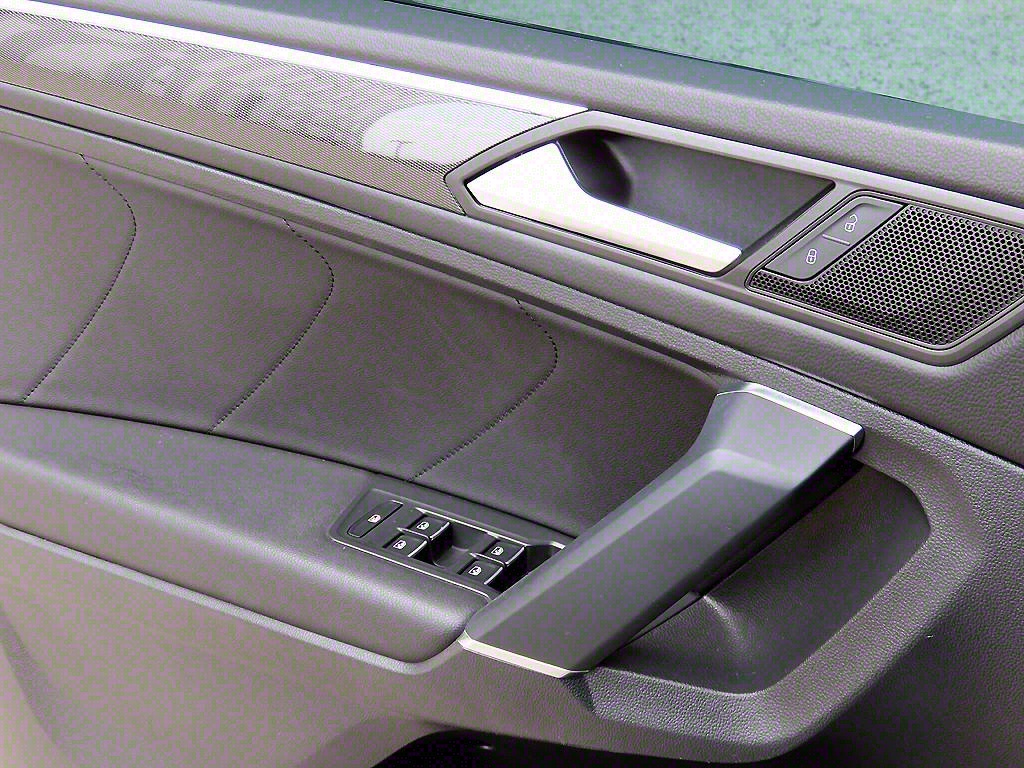 Volkswagen Tiguan - Vista 11