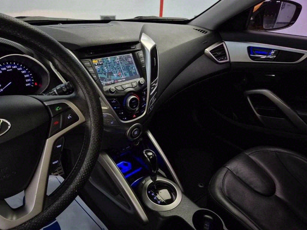 HYUNDAI Veloster - Vista 10