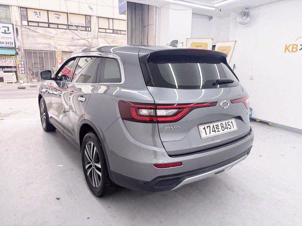 SAMSUNG QM6 - Vista 2