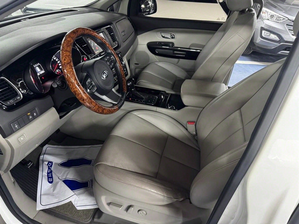 KIA Carnival 2016 Blanco - Importación desde Corea - HF Imports Iquique - Foto 14