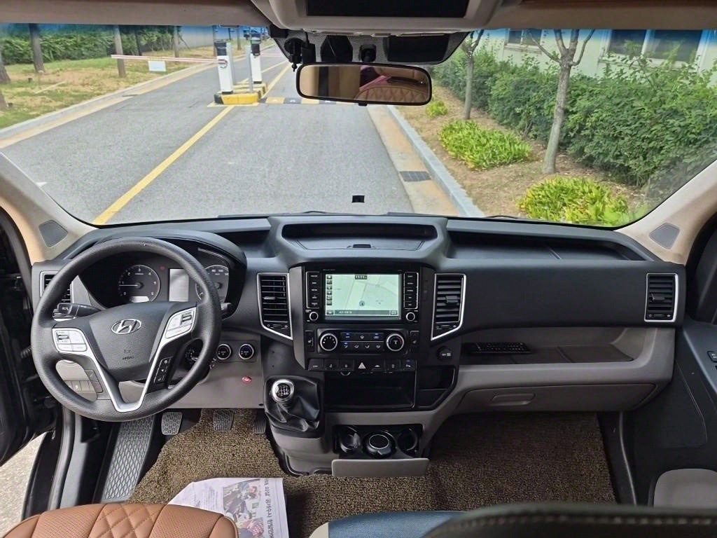 HYUNDAI Solati 2016 Negro - Importación desde Corea - HF Imports Iquique - Foto 14