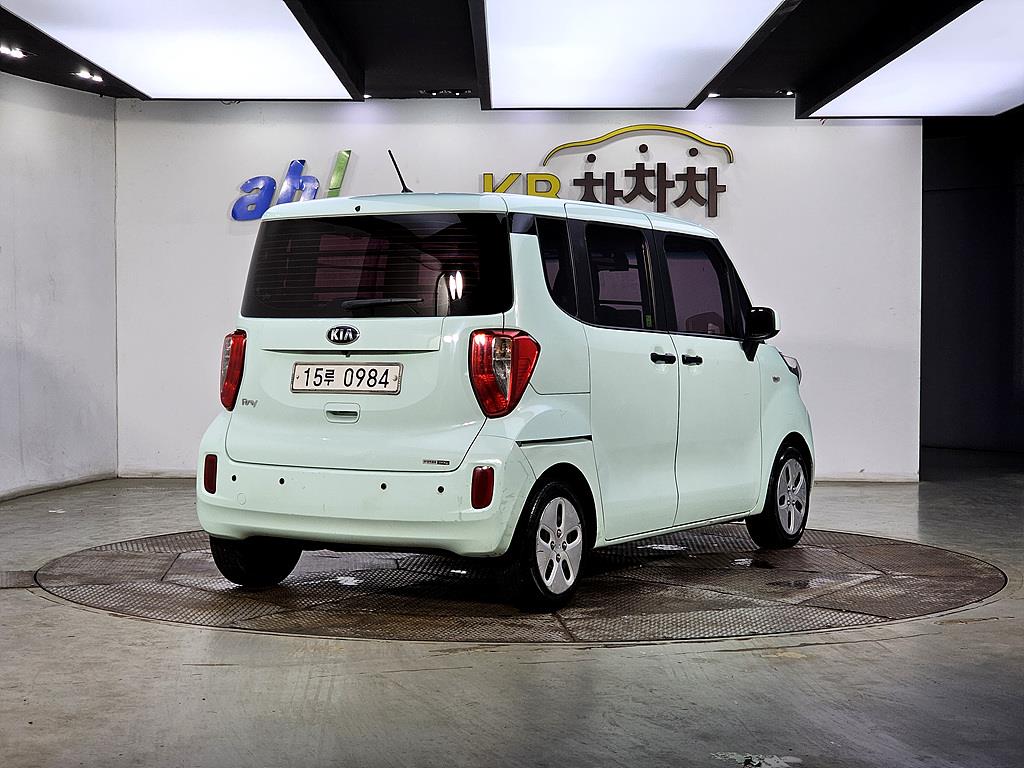 KIA Ray - Vista 4