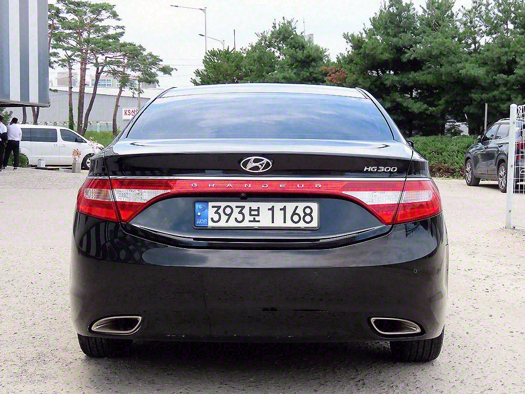HYUNDAI Grandeur - Vista 4