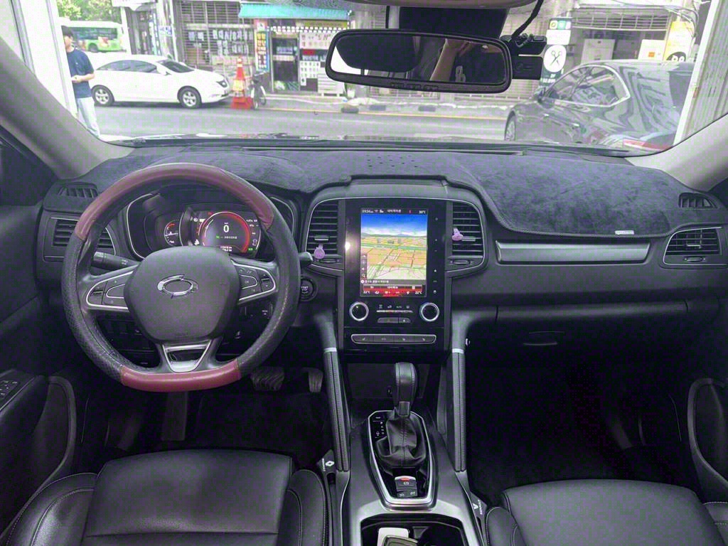 SAMSUNG QM6 - Vista 5