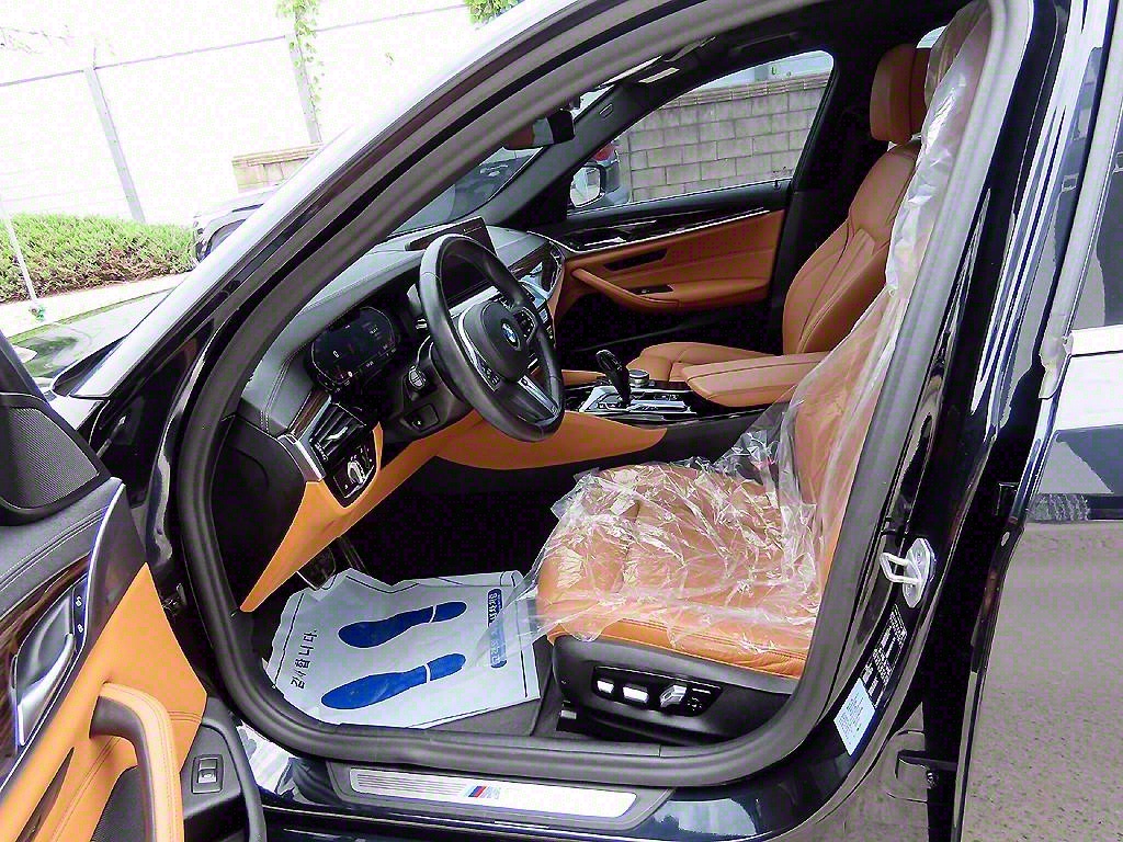 BMW 5 Series - Vista 5