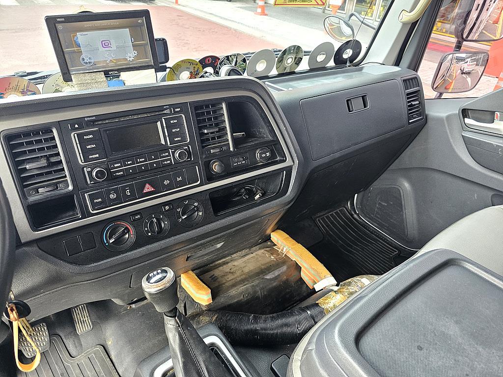 medium and large cargo Cargo - Vista 7