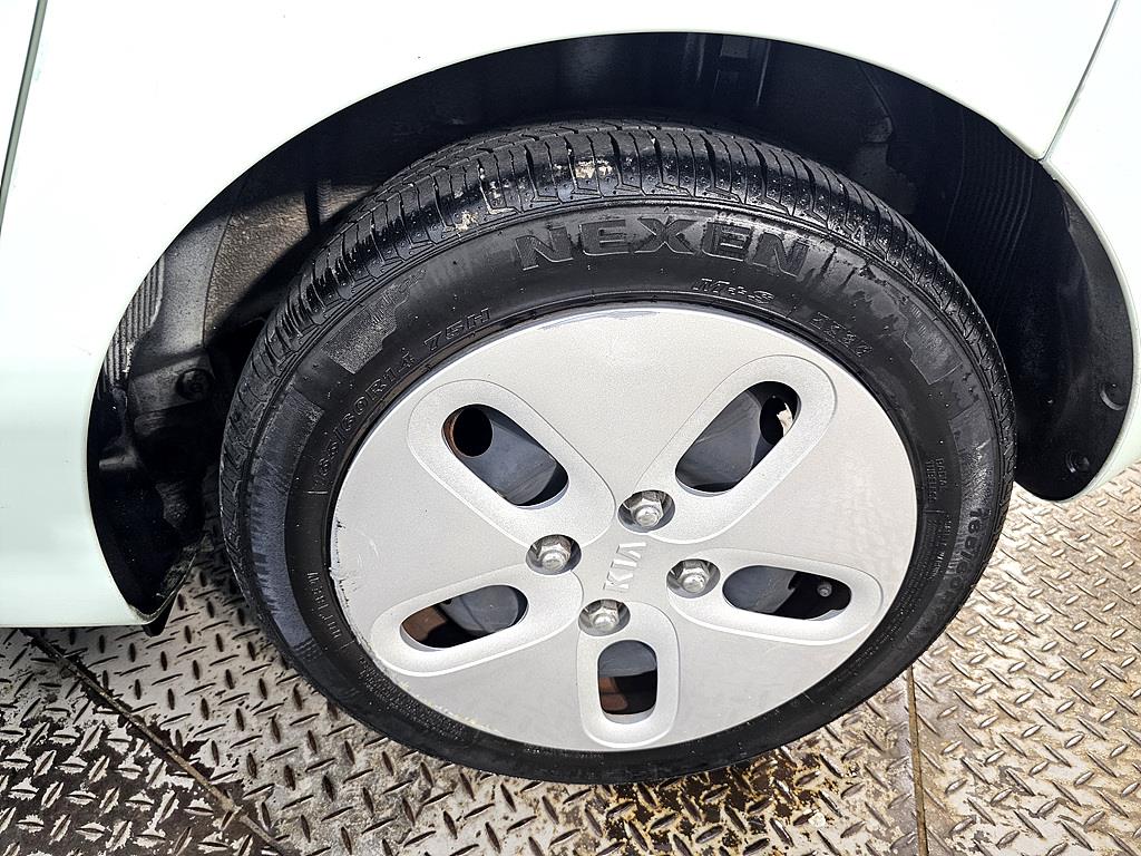 KIA Ray 2016 Plateado - Importación desde Corea - HF Imports Iquique - Foto 20