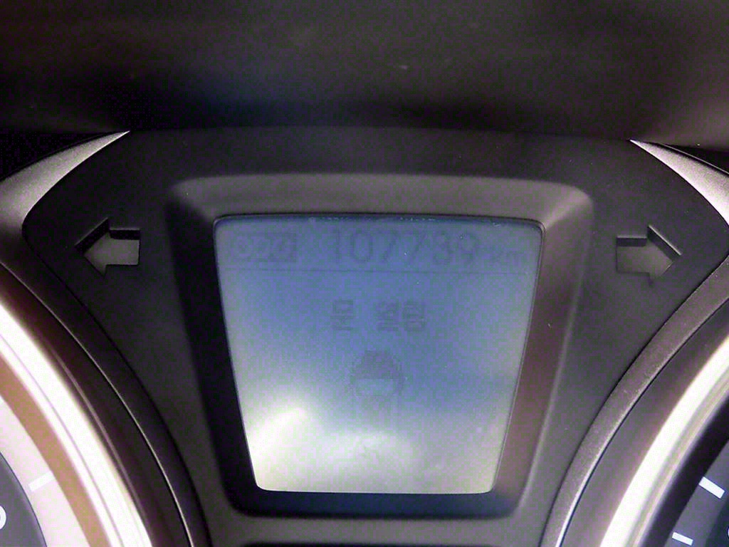 HYUNDAI Avante - Vista 8